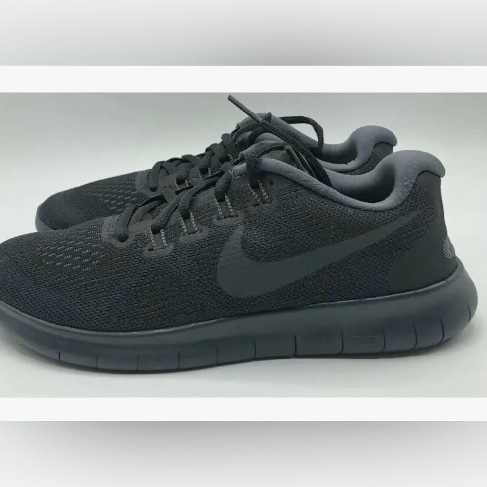 Nike Free Run - women’s sneaker!